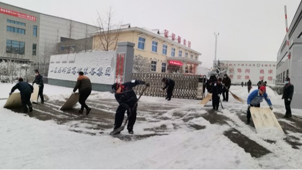 最美不止下雪天，還有那些“掃雪人”